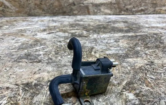 Mercedes-Benz SL R129 Vacuum valve 0015408697