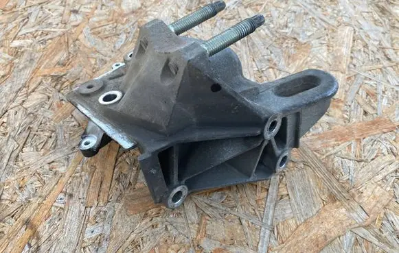Ford Focus Engine mounting bracket 1N1G6F001AC 11361040211
