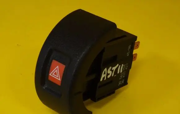 Opel Astra G Hazard light switch 90561384 90494406