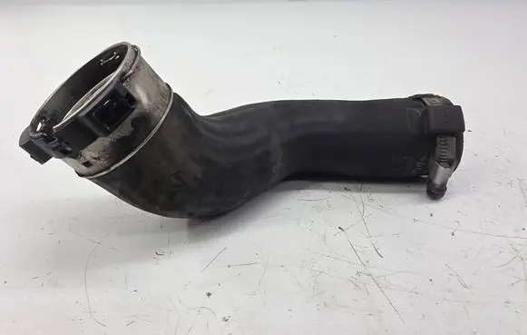 Intercooler hose/pipe