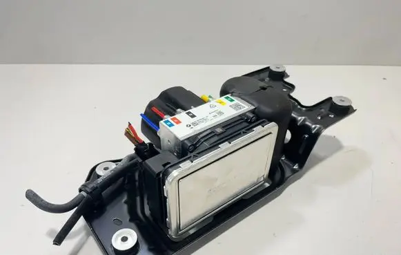 BMW X5 G05 Air suspension compressor/pump 5A70699 5A57843