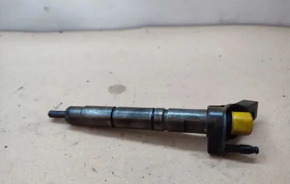 Jeep Grand Cherokee (WK) Fuel injector 0445115064