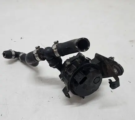 Maserati GranTurismo II Water pump 670213736