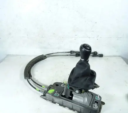 Volkswagen Jetta VI Gear shift rod 1K0711049BS