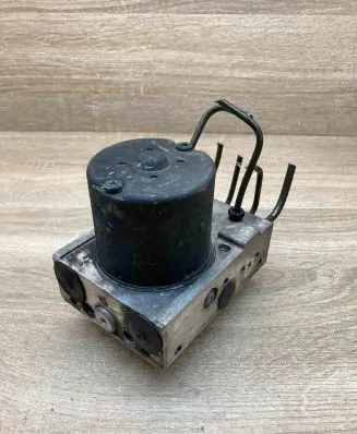 BMW 7 E38 ABS Pump 6758969 0265225005