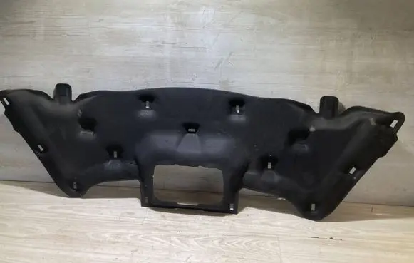 Ford Kuga II Front sound insulation