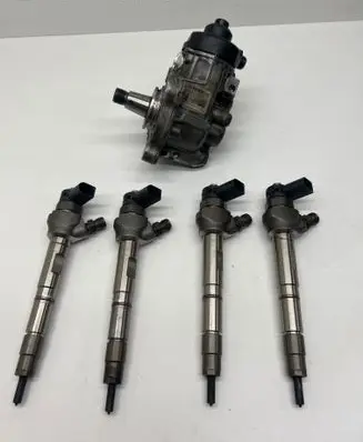 Skoda Octavia Mk3 (5E) Fuel injection system set 0445010538 BPY0769 04L130755E