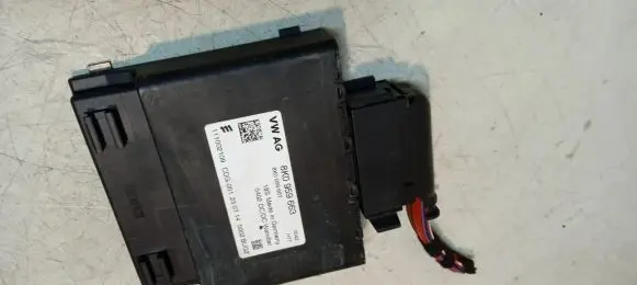 Audi Q3 8U Voltage converter/converter module 8K0959663