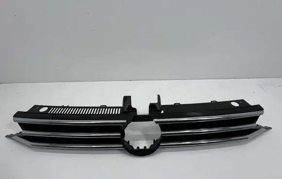 Volkswagen Touran III Front bumper upper radiator grill 5TA853651