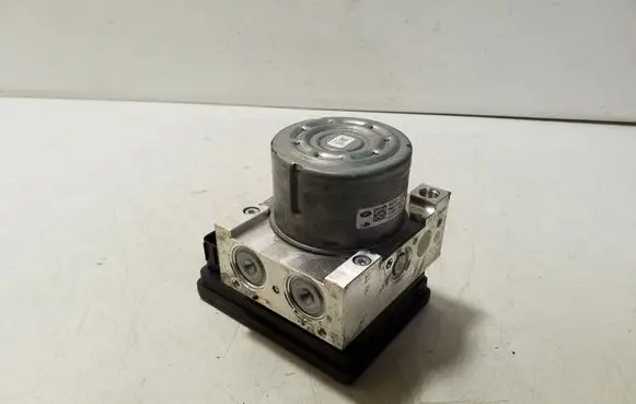 Land Rover Discovery Sport ABS Pump HJ322C405AC 10022008554 28515463313