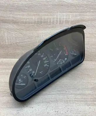 BMW 5 E39 Speedometer (instrument cluster) 8381198 110008735054 FORDIESELLHD