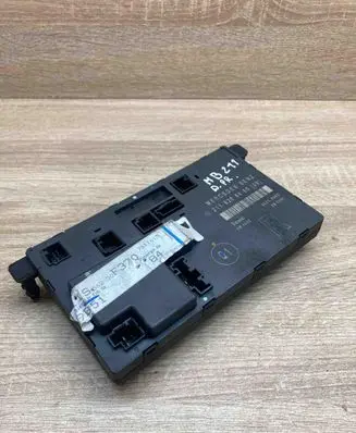 Mercedes-Benz E W211 Door control unit/module 2118208485