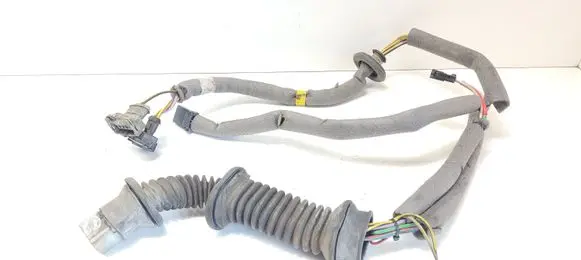 Volvo S70 V70 V70 XC Rear door wiring loom 6808727642