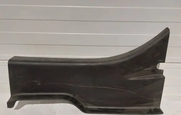 (C) pillar trim