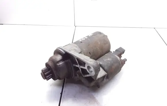 Volkswagen Fox Starter motor STB1282RB