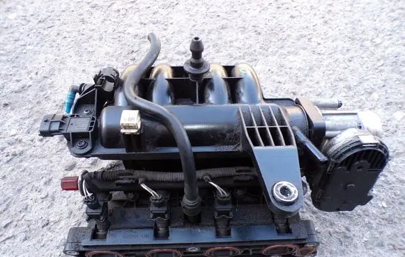 Fiat Grande Punto Intake manifold 00552142470