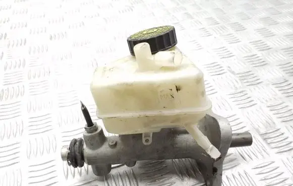 Mercedes-Benz C W203 Master brake cylinder A2034300002