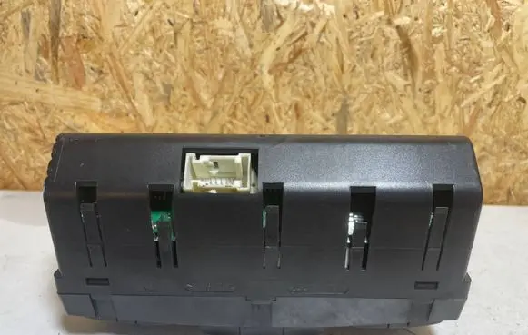 Mercedes-Benz S W220 Climate control unit 2208300985 00044201