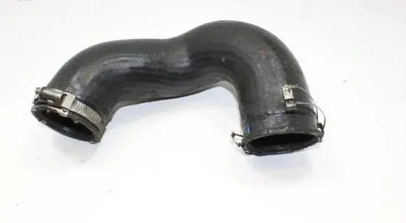 Audi Q7 4L Intercooler hose/pipe 7L6145972E