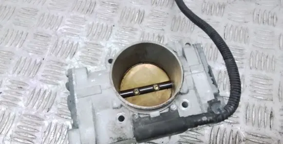 Volvo S60 Throttle valve 36050563