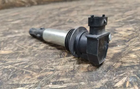 Cadillac SRX High voltage ignition coil 12583514