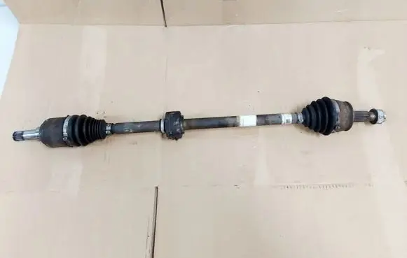 Fiat 500L Front driveshaft