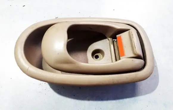 KIA Spectra Front door interior handle K2N158330