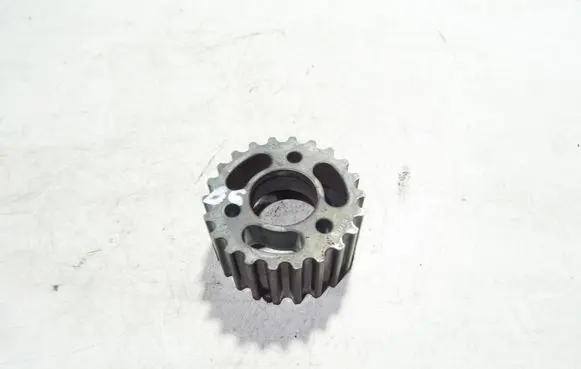 Volkswagen PASSAT B6 Fuel pump gear (pulley) 03L130111B