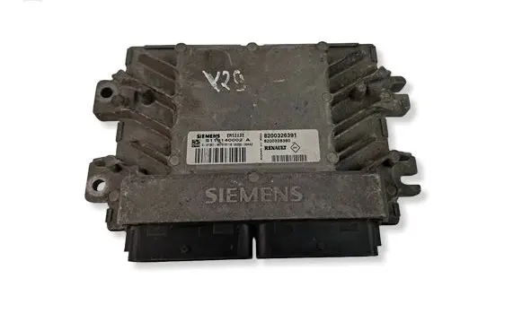Renault Twingo II Engine control unit/module 8200326391 8200326380 S110140002A