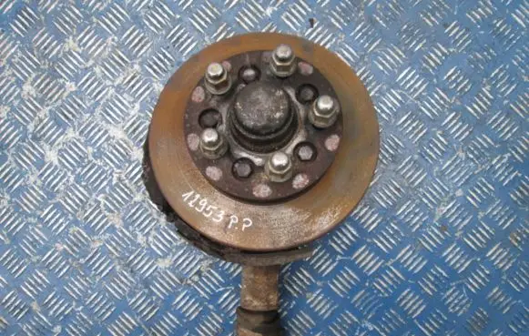 Hyundai H200 Front wheel hub spindle knuckle