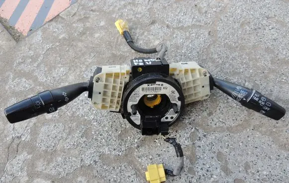 Honda FR-V Indicator stalk F0XQ4Z0WA