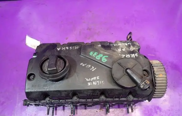 Volkswagen PASSAT B5.5 Engine head 038103373R