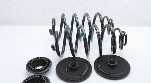 Opel Vivaro Rear coil spring