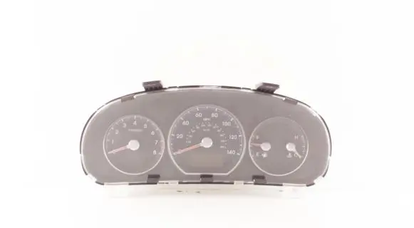 Hyundai Santa Fe Speedometer (instrument cluster) 940110W030