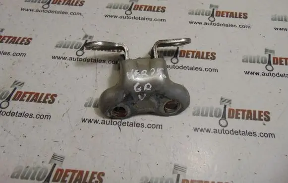 Toyota Corolla Verso AR10 Rear door upper hinge