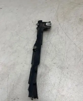 BMW 5 G30 G31 Other engine bay part 9334790