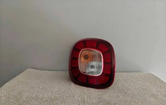 Rear/tail lights