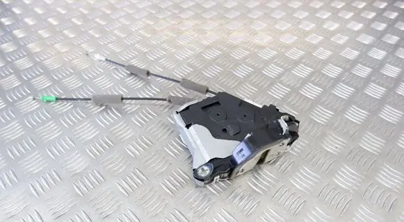Toyota Yaris Cross Front door lock 690300D130