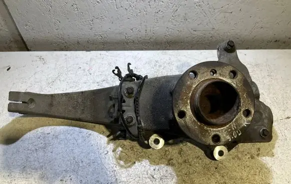 BMW 5 F10 F11 Front wheel hub