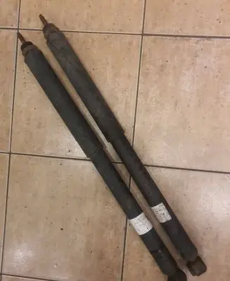 Rear shock absorber/damper