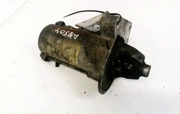 Ford Focus Starter motor Y60118400B Y601-18-400B