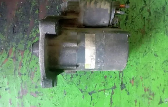 Citroen C3 Starter motor 9633292480