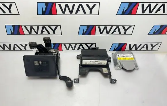BMW 3 F30 F35 F31 Cruise control unit/module 6875561 6875560