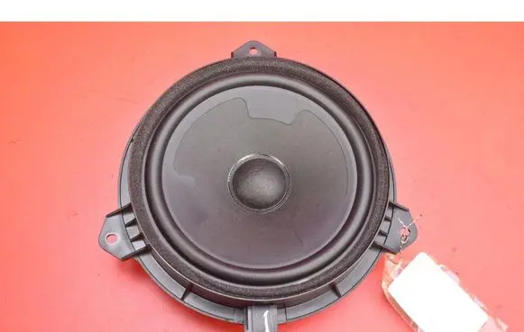 BMW X7 G07 Subwoofer speaker A00098205