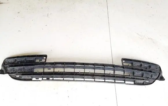 Citroen Xsara Picasso Front bumper lower grill 9638951480