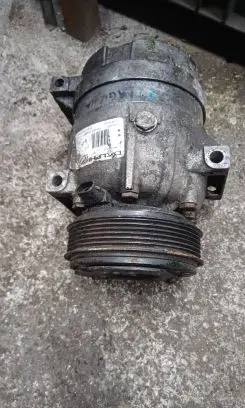 Renault Laguna II Air conditioning (A/C) compressor (pump) 8200424250