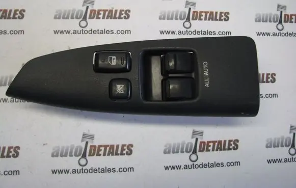 Toyota Corolla Verso E121 Electric window control switch 8404013050 7423113130