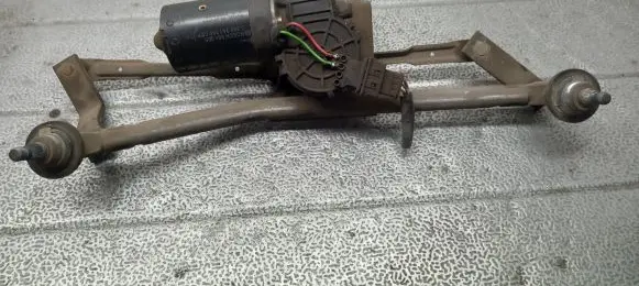 Peugeot 206 Front wiper linkage 