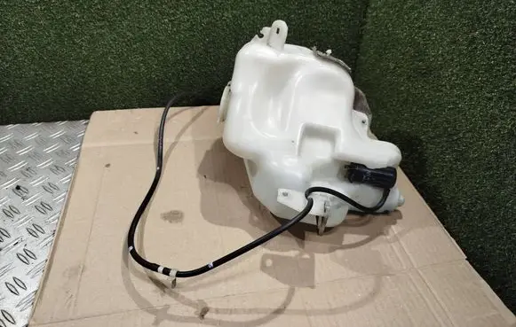 Mazda MX-5 NB Miata Windshield washer fluid reservoir/tank NC1567480E 8603101260