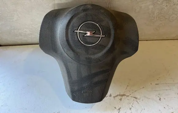 Opel Corsa D Steering wheel airbag 13235770